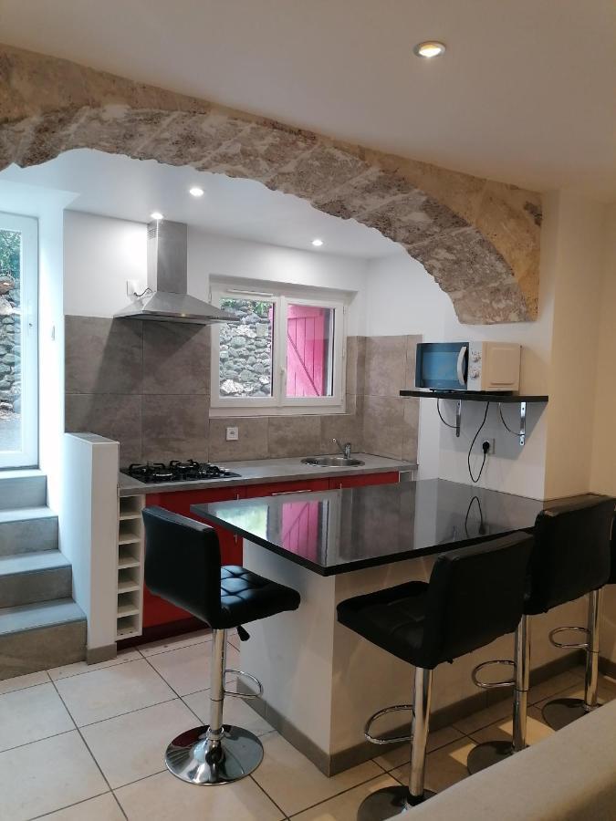 Appartement Paisible Entre Terre Et Mer Cabrieres  Exteriér fotografie