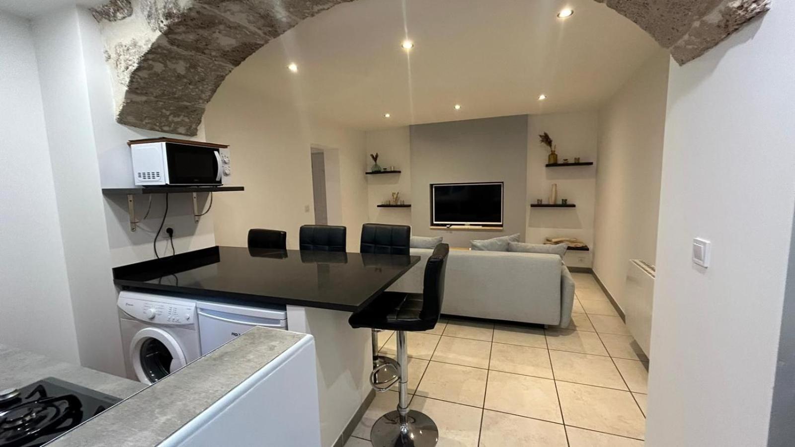 Appartement Paisible Entre Terre Et Mer Cabrieres  Exteriér fotografie