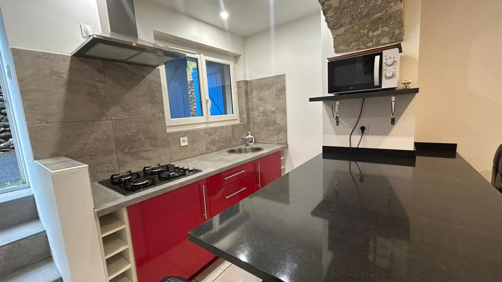 Appartement Paisible Entre Terre Et Mer Cabrieres  Exteriér fotografie